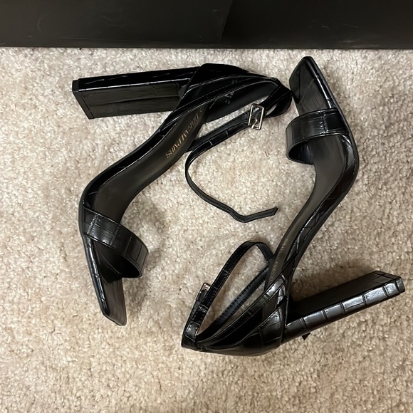 Black 2 strap sandal - Picture 2 of 3